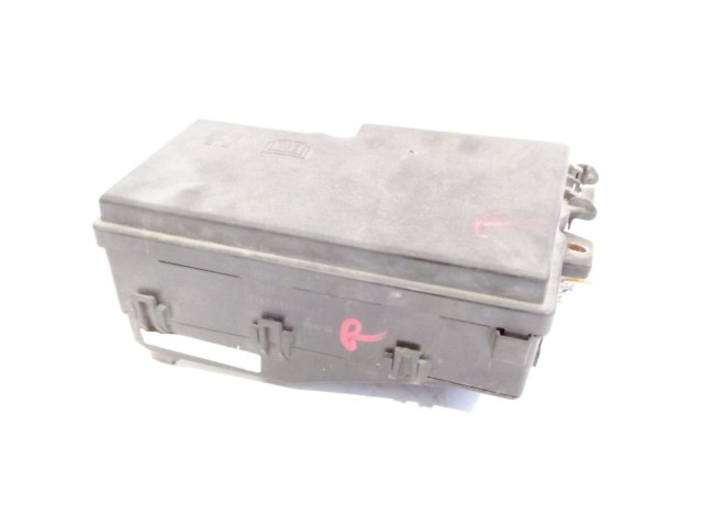 Pojistková skříňka Řídící jednotka BSM av6t13a067 Ford C-MAX II 2013