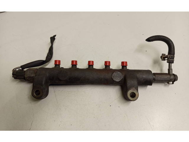 Vstřikovací lišta Nissan X-Trail T30