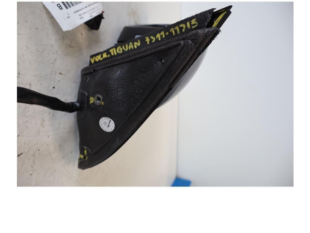 Zpětné zrcátko  Volkswagen Tiguan 2008    