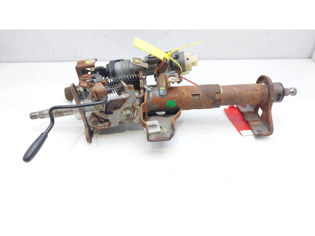 Руль Hyundai Coupe   563002C000      