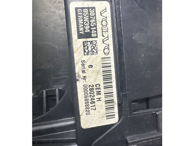 Блок предохранителей 30765148, 28024617   Volvo XC90    