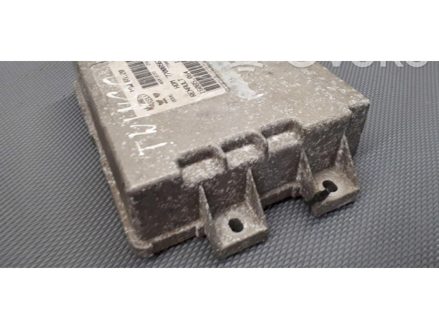 Блок управления двигателем Блок управления 7700856784   Renault Twingo I