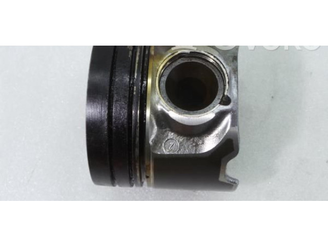 Píst 83L57 Audi Q7 4L