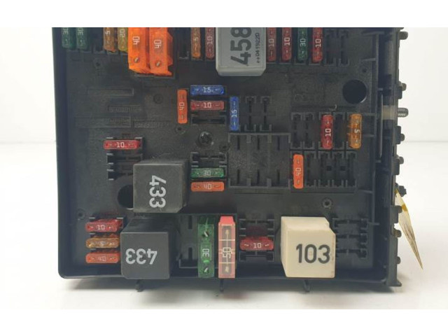 Блок предохранителей 1K0937800D, 1K0937814 Volkswagen Caddy