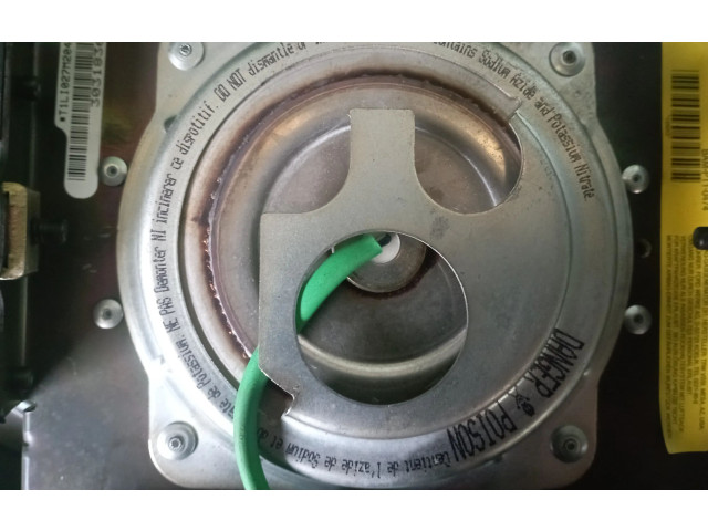 Подушка безопасности водителя    Ford Explorer