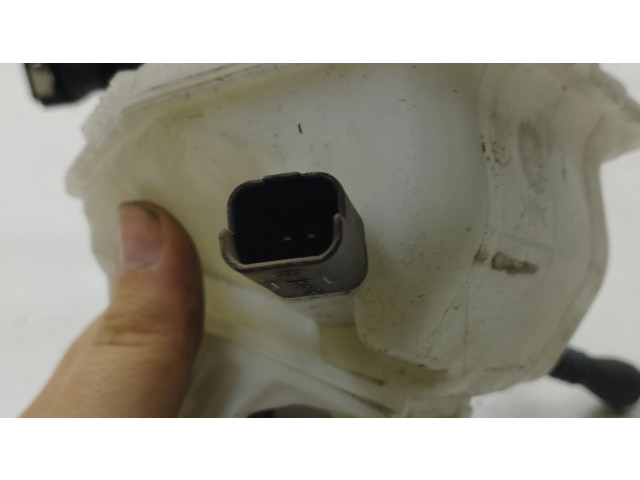 Расширительный бачок охлаждающей жидкости