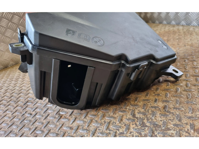 Pojistková skříňka 31398000, 31654059 Volvo XC60 2019