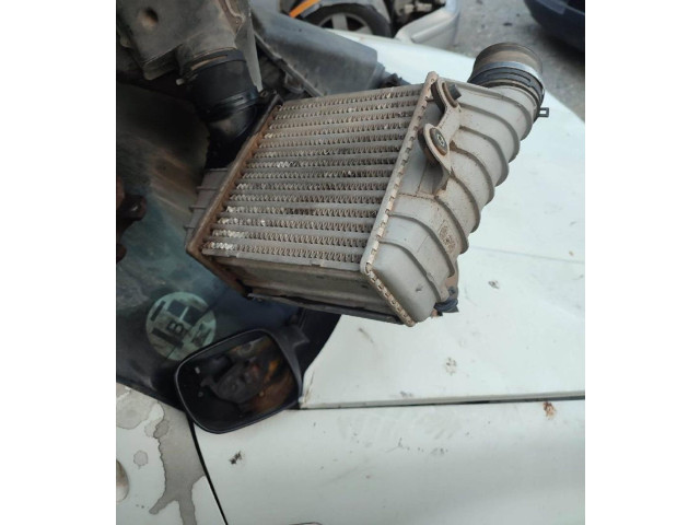 Интеркулер  Sinref   Volkswagen Golf IV 