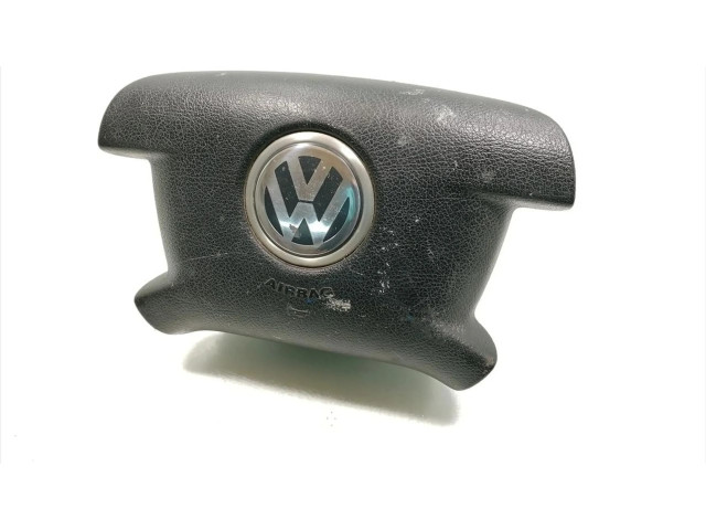 Подушка безопасности водителя 2K0880201A   Volkswagen Caddy