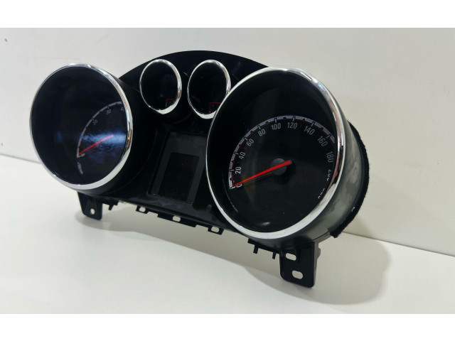 Панель приборов    Opel Meriva B       