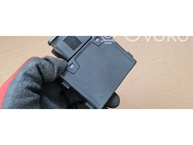 Блок управления топливного насоса 80A906093 Audi Q5 SQ5