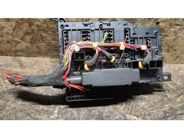 Блок предохранителей 9360501 BMW 2 F45