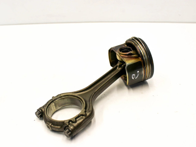  Поршень CRJA CRJ, 04EC  Volkswagen Jetta VI для бензинового / Электричество двигателя 1.4