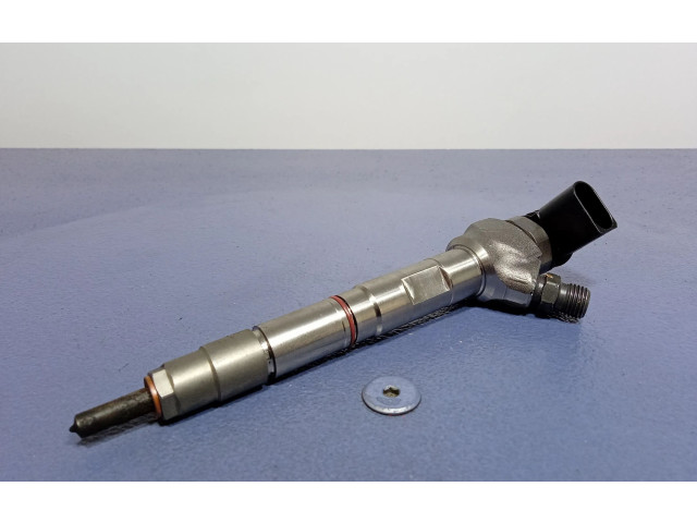 Форсунка 05L130277E, 05L130277E    Skoda Superb B8 (3V)  DTSB 