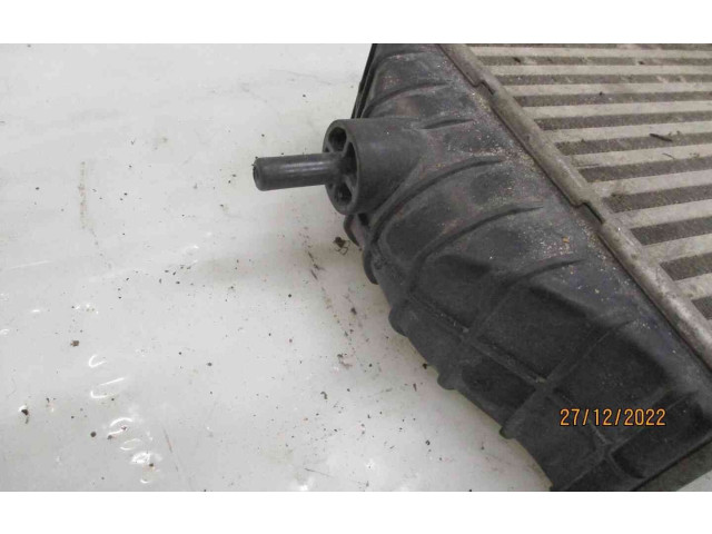 Интеркулер 46836770, 22202672 Fiat Idea