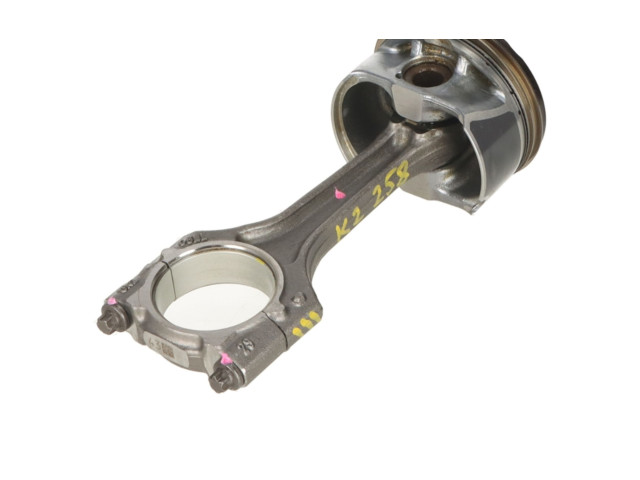 Шатун 06H198401D Audi Q3 F3