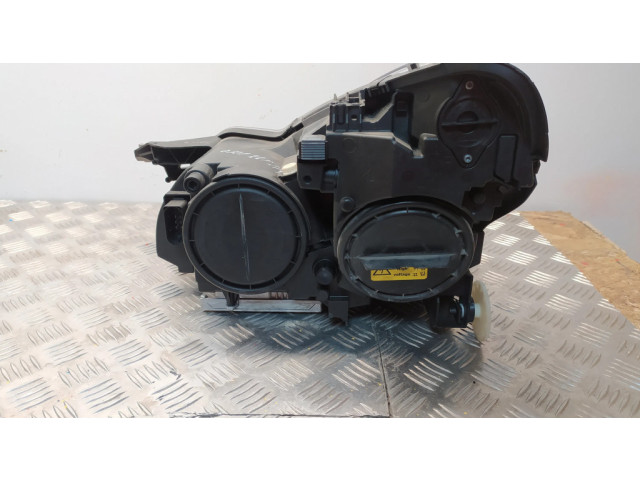 Передняя фара