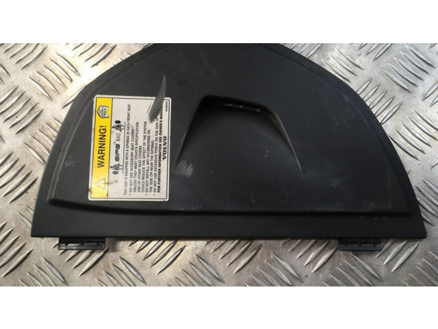 Другая деталь салона