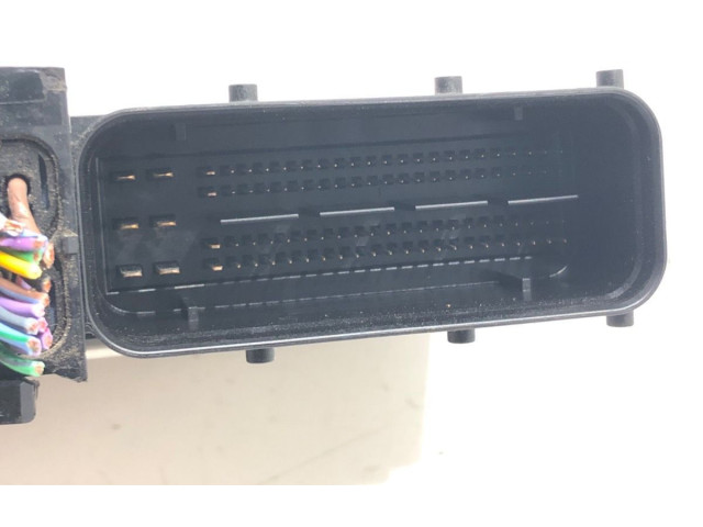 Блок управления двигателем Блок управления 05E907309D   Skoda Octavia Mk4