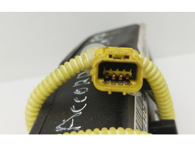 Подушка безопасности в сиденье    Honda Accord