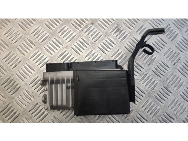 Блок управления двигателя 8966153S30 Lexus IS III XE30