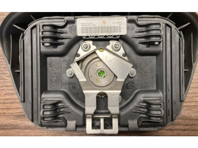 Volant Nissan Primastar 2004 8200151075, 8200151075  