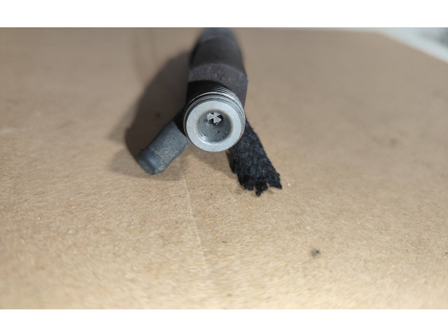 Форсунка 028130202p, 0432193696    Audi A3 S3 8L   