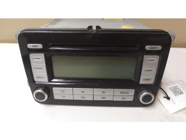 Радио/ проигрыватель CD/DVD / навигация