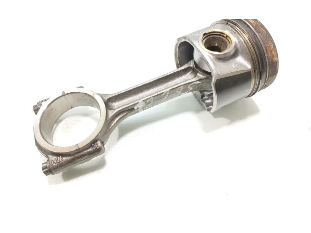 Píst    Volkswagen Caddy    DFSD 