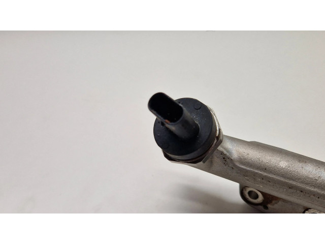 Vstřikovací lišta 7639979   BMW X3 G01  pro benzínový motor 3.0  