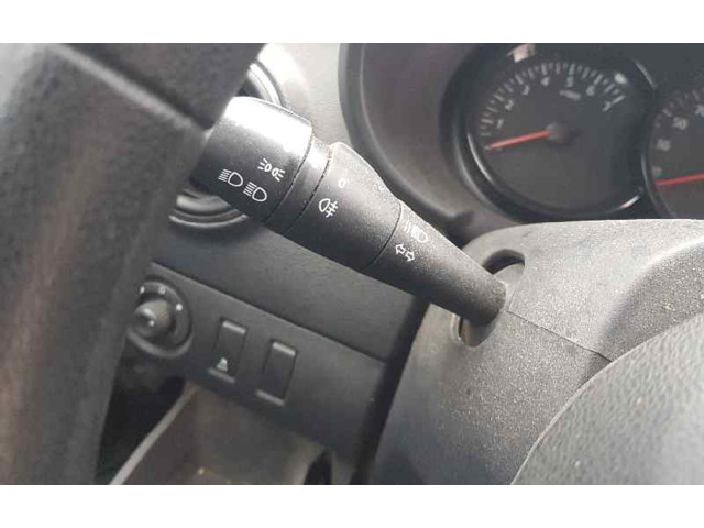 Ручка стеклоочистителей 255403924R Dacia Dokker