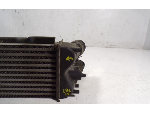 Интеркулер  1882817, 201116064310R   Ford Transit Custom 