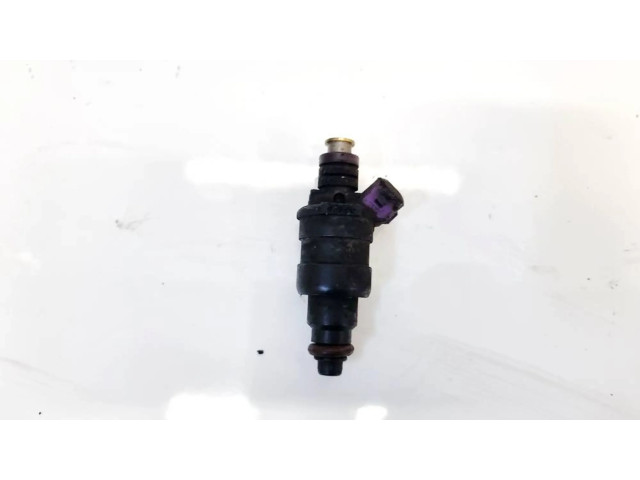 Vstřikovač 9125118   Volvo S40, V40  pro benzínový motor 1.8  