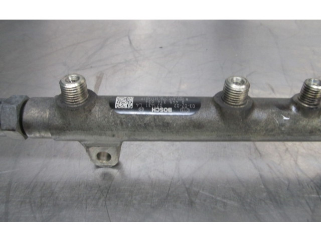 Топливная рампа 445214024 Mitsubishi Carisma