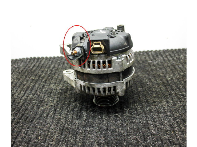 Генератор    Volvo C30      