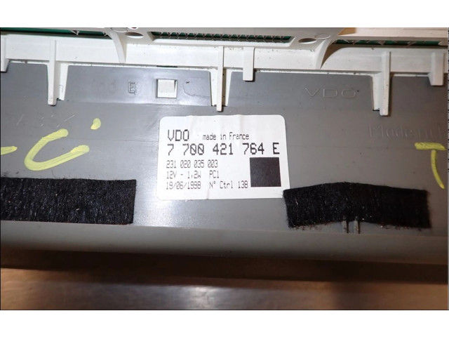 Turbodmychadlo Экран/ дисплей / маленький экран Renault Twingo I D7FA706