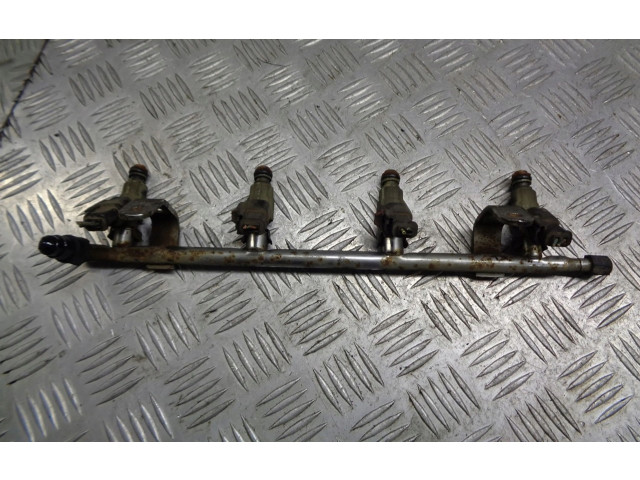 Vstřikovací lišta 04669768 Chrysler PT Cruiser