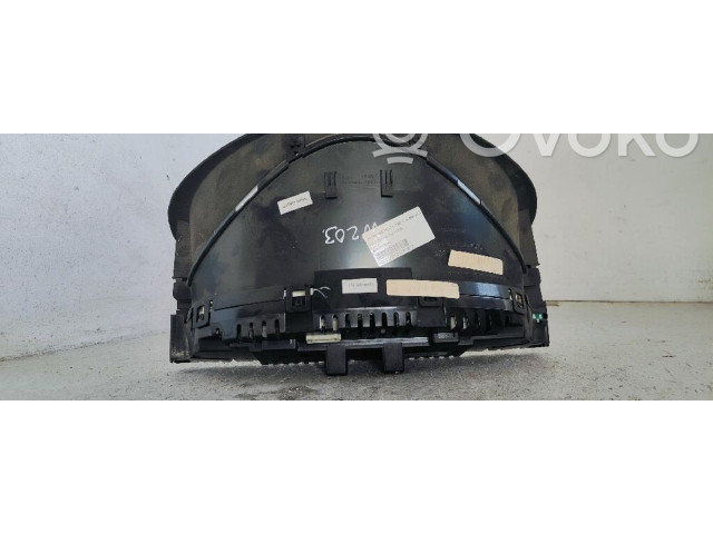 Přístrojová deska Mercedes-Benz C W203 2016 A2035409547