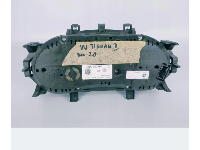 Přístrojová deska  Volkswagen Tiguan 2014 5NA920750  