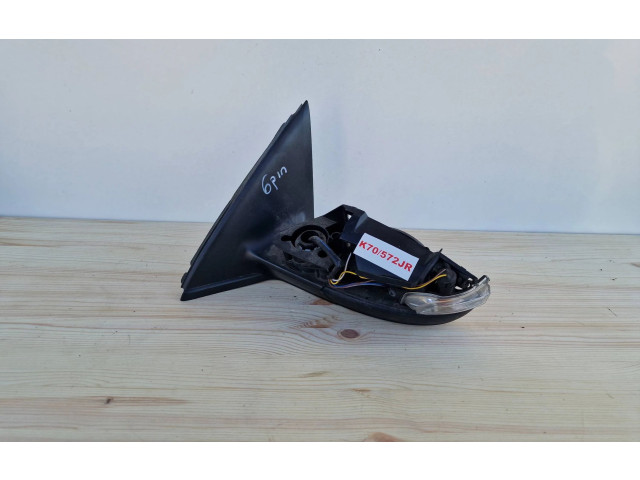 Зеркало электрическое Skoda Fabia Mk3 (NJ) 2015 - 2021 года