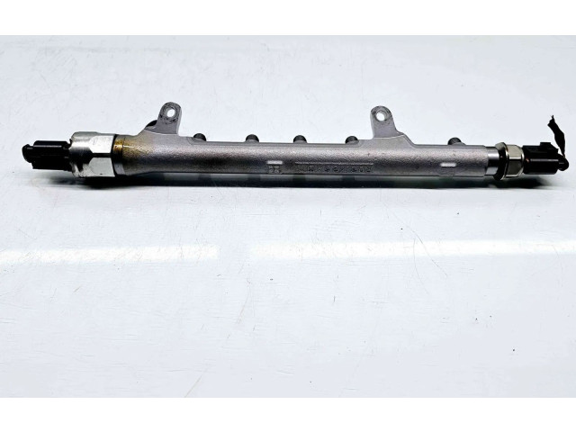 Топливная рампа 03L130089B Audi A1