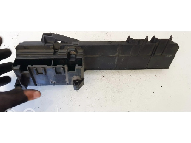 Pojistková skříňka 15613290, 18684 BMW 5 E60 E61 2003