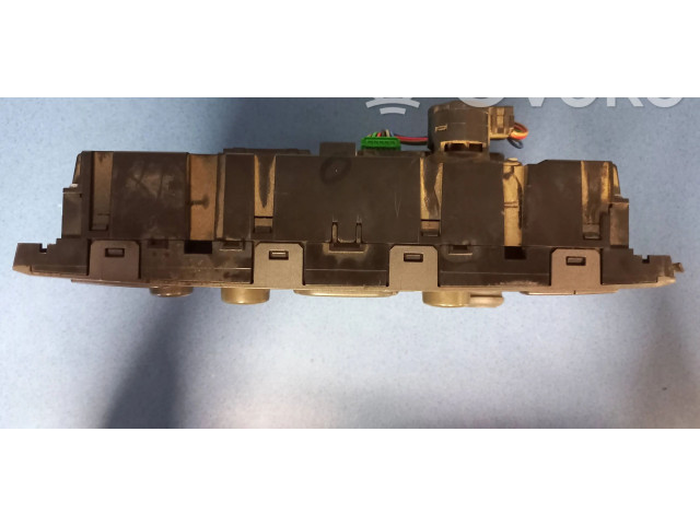 Блок управления климат-контролем 9452368 Volvo V70