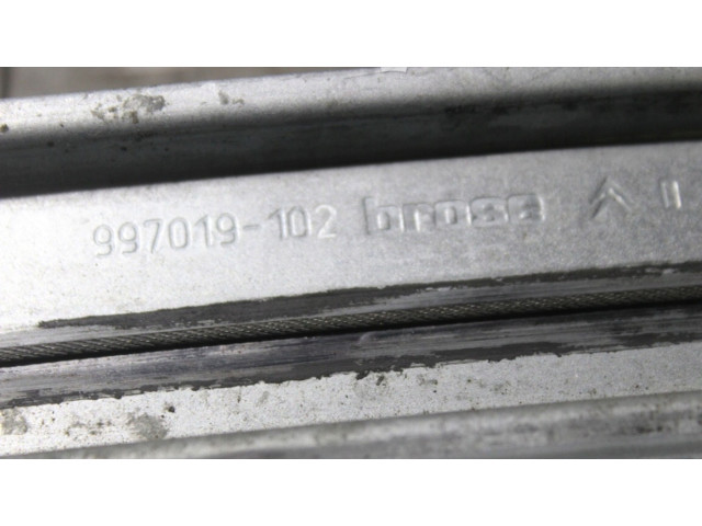 Передний комплект электрического механизма для подъема окна