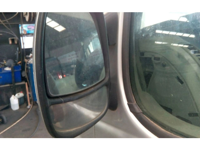 Zpětné zrcátko Nissan Primastar 2007