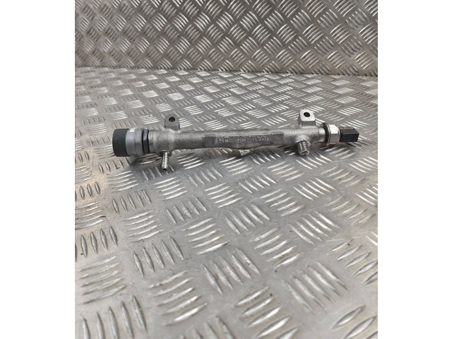 Vstřikovací lišta 04L089B Volkswagen Golf Sportsvan