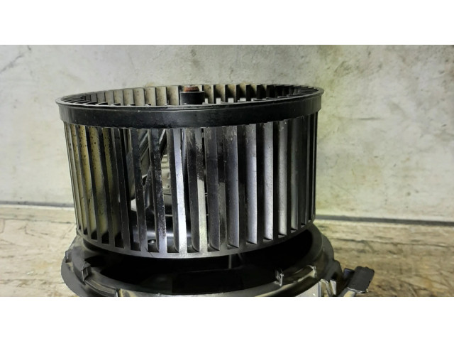 Вентилятор печки    N101035Q, N104785V   Dacia Logan I