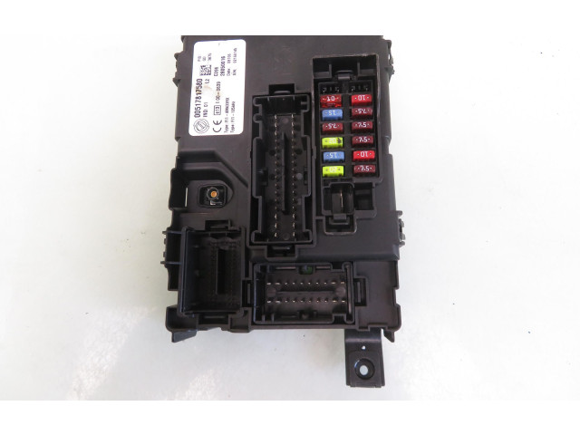   Pojistková skříňka 00517817580, 00517817580   Fiat Punto (199) 2006