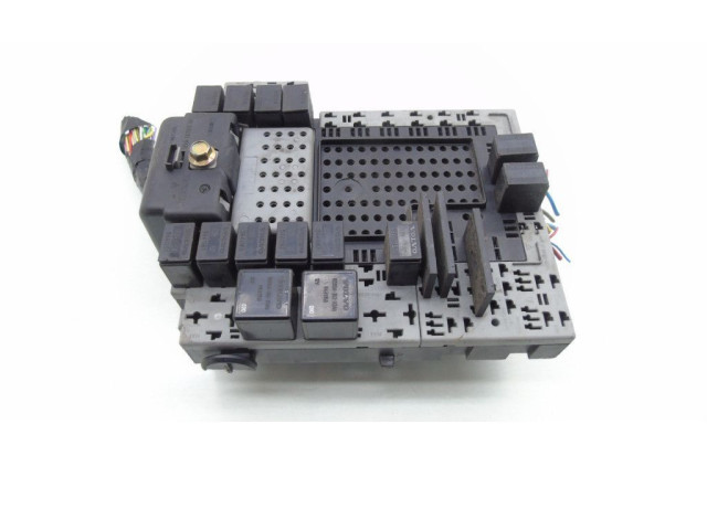 Блок предохранителей 8645170, 8645170 Volvo S80