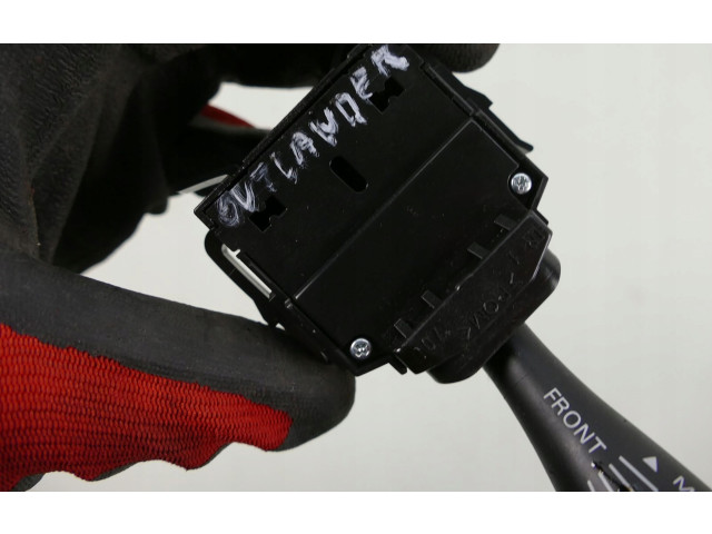 Ручка стеклоочистителей Mitsubishi Outlander